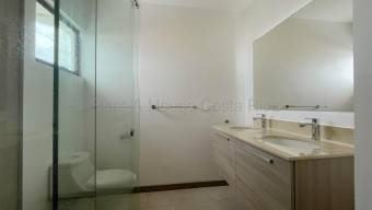 Alquiler de casa en condominio San Antonio Escazú