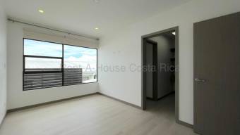 Alquiler de casa en condominio San Antonio Escazú