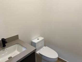 Se alquila apartamento en Santa Ana #26-1048