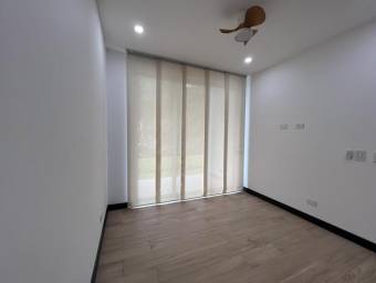 Se alquila apartamento en Santa Ana #26-1048