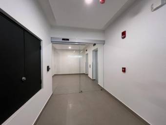 Se alquila apartamento en Santa Ana #26-1048