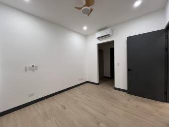 Se alquila apartamento en Santa Ana #26-1048