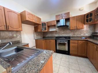 Casa en condominio en Brasil de Mora con 4 habitaciones y amenidades familiares 26-1021 GS