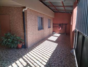 Venta de Casa  Apto Independiente en Desamparados- San Rafael Abajo.
