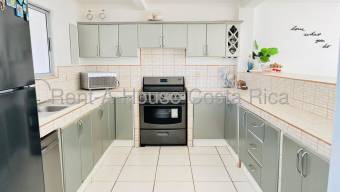 Venta de Casa de Playa en Garabito-Tárcoles. 