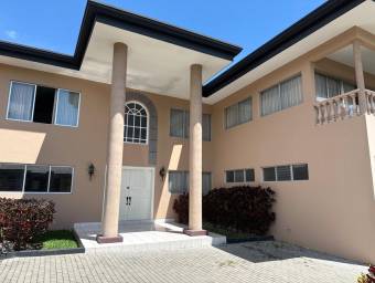 Venta de Casa en Mora-Colón, San José. RAH 26-1684