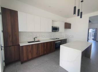 Venta de Casa Contemporánea en San Rafael de Heredia Dos niveles. RAH 26-1686 Venta de Casa Contemporánea en San Rafael de Heredia Dos niveles. RAH 26-1686