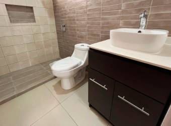 Venta de Hermosa Casa en San Isidro de Alajuela 26-5