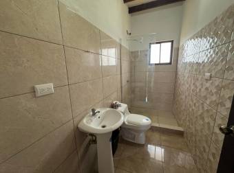 Venta de Hermosa Casa en Sarchí 26-1292