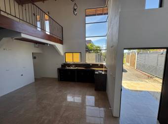 Venta de Hermosa Casa en Sarchí 26-1292