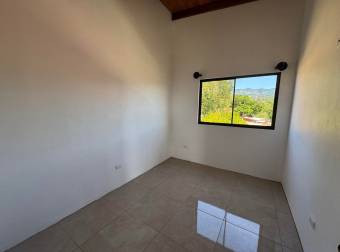 Venta de Hermosa Casa en Sarchí 26-1292