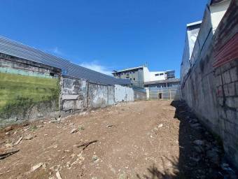 Se vende amplio lote plano en Alajuela Centro 25-1355