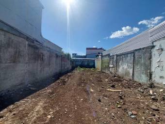 Se vende amplio lote plano en Alajuela Centro 25-1355