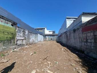 Se vende amplio lote plano en Alajuela Centro 25-1355