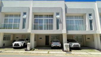 CASA ALQUILER GUACHIPELIN EN CONDOMINIO Y AMENIDADES CASA ALQUILER GUACHIPELIN EN CONDOMINIO Y AMENIDADES