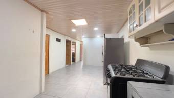 VENTA CASA EN SANTA ANA PARA PROYECTO COMERCIAL. USO DE SUELO MIXTO VENTA CASA EN SANTA ANA PARA PROYECTO COMERCIAL. USO DE SUELO MIXTO