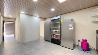 VENTA CASA EN SANTA ANA PARA PROYECTO COMERCIAL. USO DE SUELO MIXTO VENTA CASA EN SANTA ANA PARA PROYECTO COMERCIAL. USO DE SUELO MIXTO