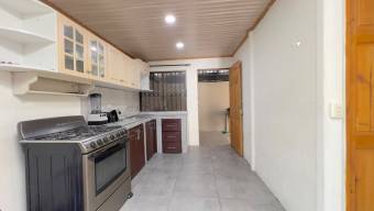 VENTA CASA EN SANTA ANA PARA PROYECTO COMERCIAL. USO DE SUELO MIXTO VENTA CASA EN SANTA ANA PARA PROYECTO COMERCIAL. USO DE SUELO MIXTO