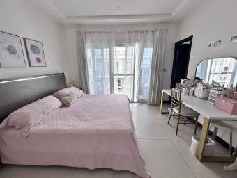 Venta de casa en Uruca de Santa Ana