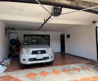 Casa en venta en Residencial Jardines del Beneficio en Santa Lucía de Barva, Heredia Casa en venta en Residencial Jardines del Beneficio en Santa Lucía de Barva, Heredia