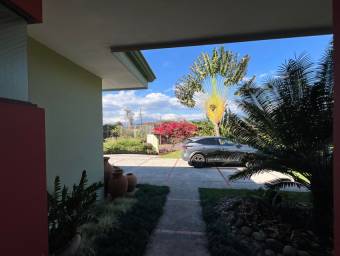 Venta de hermosa casa en San Rafael de Escazu