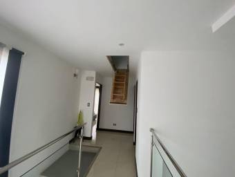 Venta de casa en Condominio Oro Real Santa Ana Venta de casa en Condominio Oro Real Santa Ana
