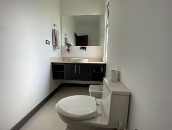 Venta de casa en Condominio Oro Real Santa Ana Venta de casa en Condominio Oro Real Santa Ana