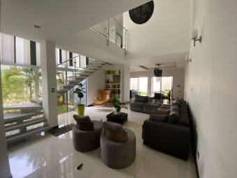 Venta de casa en Condominio Oro Real Santa Ana Venta de casa en Condominio Oro Real Santa Ana
