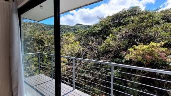 Venta de lujoso apartamento en Piedades, Santa Ana