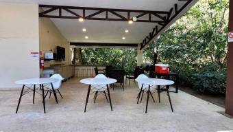 Venta de lujoso apartamento en Piedades, Santa Ana