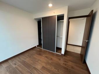 Viví independiente en la más amena Torre... Los Yoses Viví independiente en la más amena Torre... Los Yoses