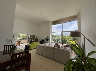 Espaciosos ambientes, fresco y tranquilo apartamento para vivir BIIEN