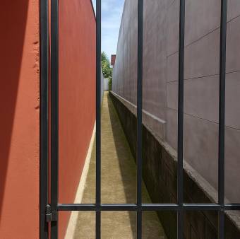 Se vende casa con patio en San Isidro Heredia 26-564