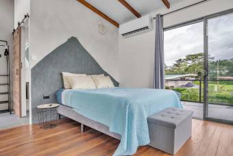 Venta de Casa ideal para Inversión en La Fortuna de San Carlos 26-640