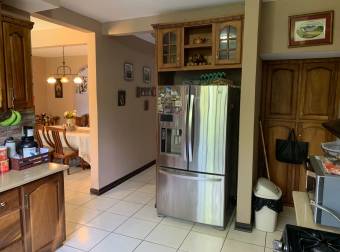 hermosa casa en condominio Coronado