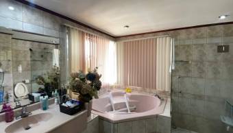 Se vende casa en Santa Barbara Heredia 26-76 Se vende casa en Santa Barbara Heredia 26-76