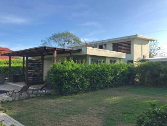 AMPLIA PROPIEDAD EN VENTA CON 3 APARTAMENTOS, SANTA CRUZ TAMARINDO