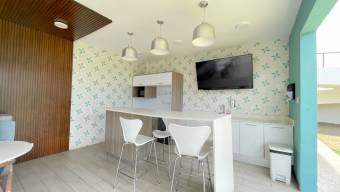 VENTA HERMOSA CASA DOS PLANTAS EN SAN ANTONIO DE ESCAZU