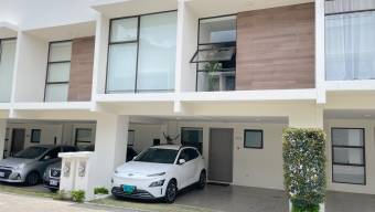 VENTA HERMOSA CASA DOS PLANTAS EN SAN ANTONIO DE ESCAZU