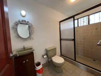 Acogedora casa de un nivel con jardín y espacios ideales para disfrutar en familia #26-859 GS