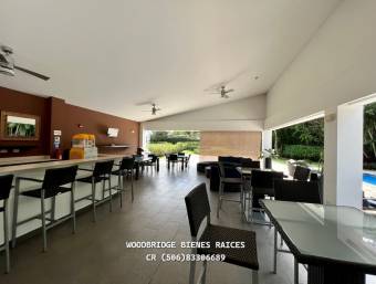 Escazú Distrito 4 apartamento amueblado en alquiler $2.000