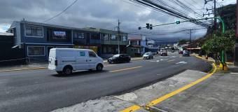 Venta de Propiedad comercial con alto potencial y amplio parqueo #26-1388 GS, ₡ 445,000,000, 7, San José, Montes de Oca Venta de Propiedad comercial con alto potencial y amplio parqueo #26-1388 GS, ₡ 445,000,000, 7, San José, Montes de Oca