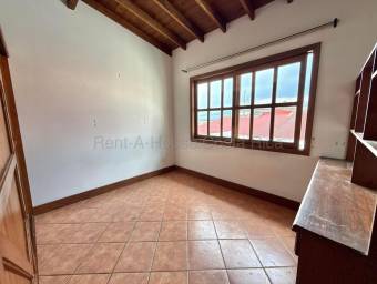 Se vende casa con oportunidad de inversión en San Francisco Heredia 26-1661