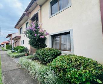 Se vende casa en Flores Heredia 26-1291