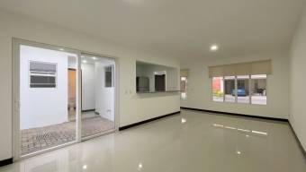 CASA EN VENTA DE 2 PLANTAS EN CONDOMINIO. SAN ANTONIO DE DE ESCAZU