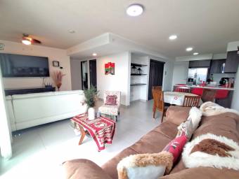 VENTA DE APARTAMENTO CON 2 PARQUEOS EN CONDOMINIO ALTAMIRA