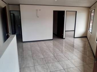 Casa con locales comerciales y apartamentos, ₡ 165,000,000, 4.5, Cartago, Cartago