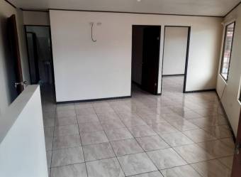 Casa con locales comerciales y apartamentos, ₡ 165,000,000, 4.5, Cartago, Cartago