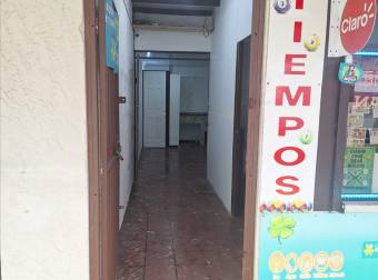 Casa con locales comerciales y apartamentos, ₡ 165,000,000, 4.5, Cartago, Cartago