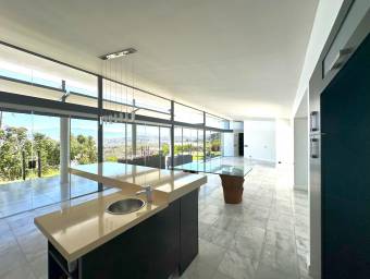 VENDO ESPECTACULAR CASA CON VISTAS IMPRESIONANTES. PIEDADES DE SANTA ANA
